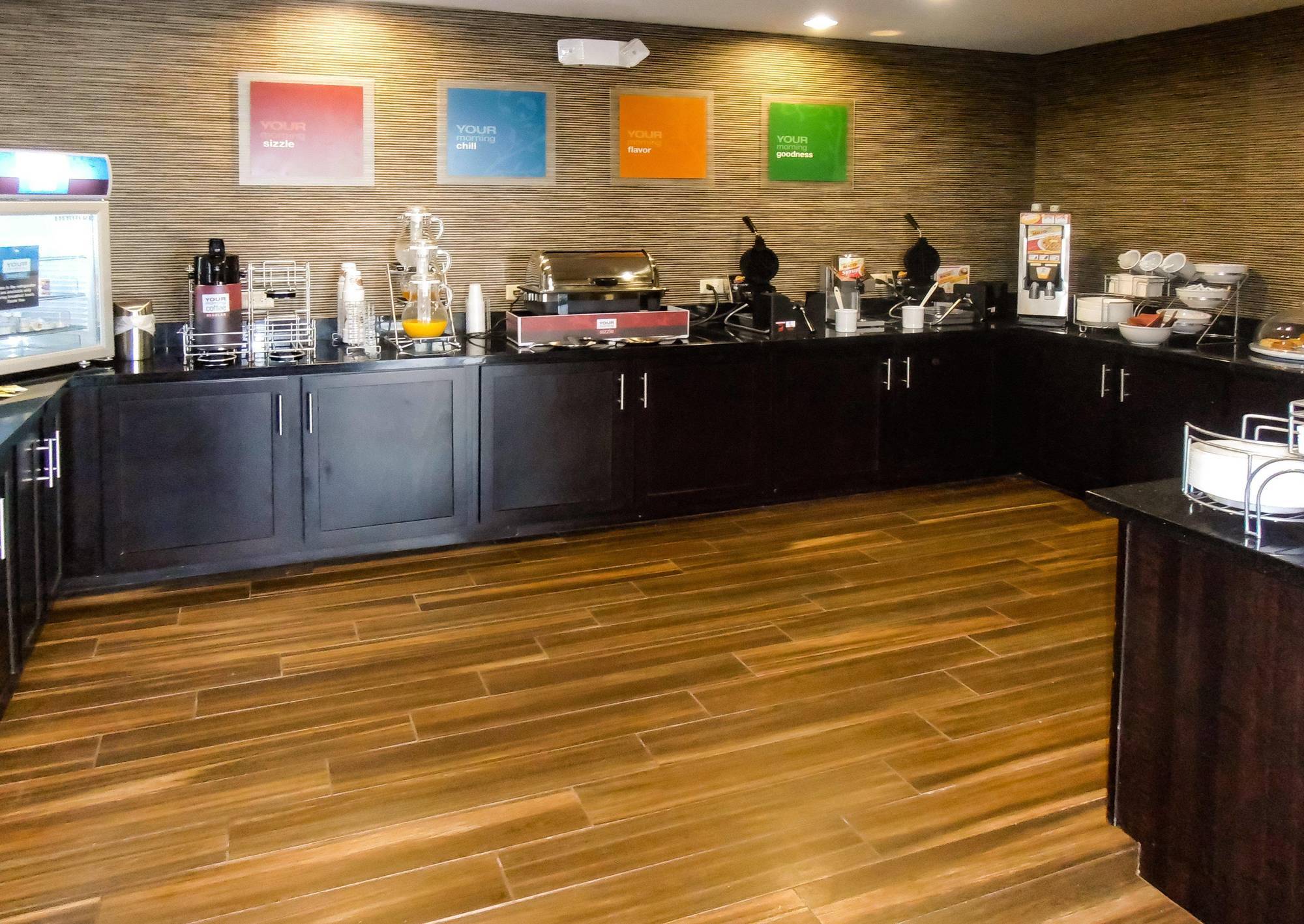 Comfort Inn & Suites Сан Маркос Экстерьер фото