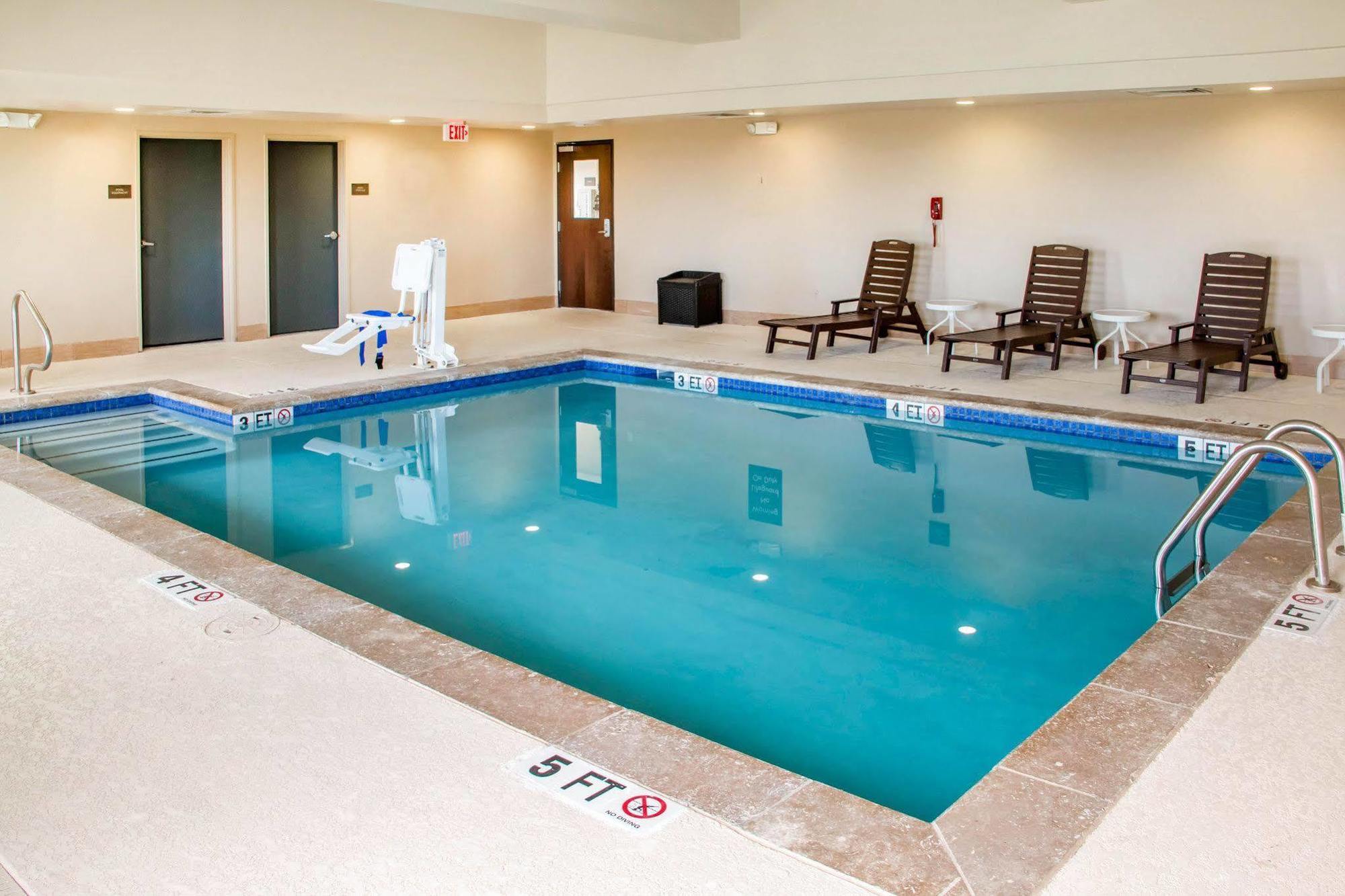 Comfort Inn & Suites Сан Маркос Экстерьер фото